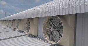 Kho lắp đặt thông gió; có tường bao, cửa ra vào và cửa sổ