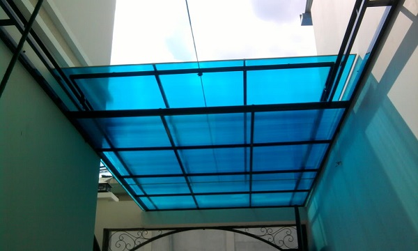 Những lí do nên sử dụng tấm lợp lấy sáng polycarbonate.