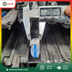 HỘP INOX 304 TRANG TRÍ 10 X 20 DÀY 0.80 MM