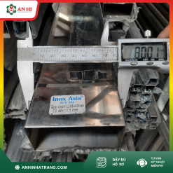HỘP INOX 304 TRANG TRÍ 40 X 80 DÀY 1.50 MM