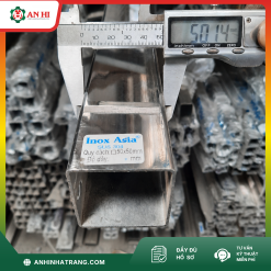 HỘP INOX 304 TRANG TRÍ 50 X 50 DÀY 1.00 MM