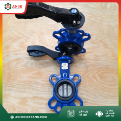 VAN BƯỚM TAY GẠT KOREA DN200 (THÂN GANG, ĐĨA INOX)